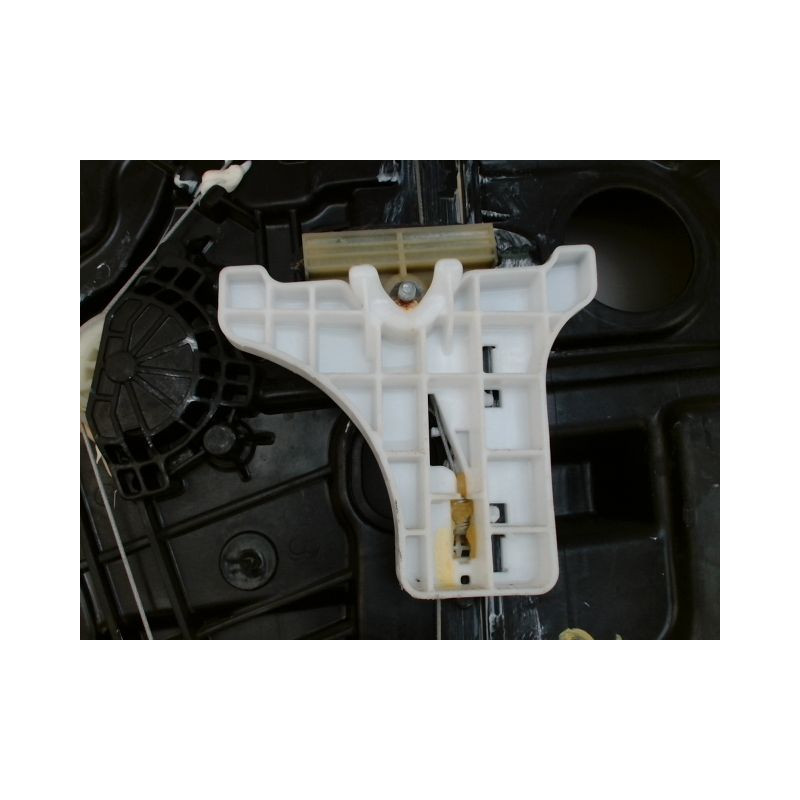 MECANISME LEVE-GLACE ARRIERE GAUCHE KIA CEE-D