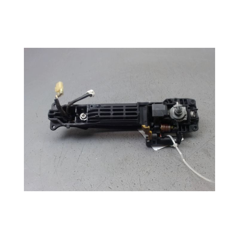 POIGNEE EXTERIEURE PORTE AVANT GAUCHE SUZUKI SWIFT III 2005-2011