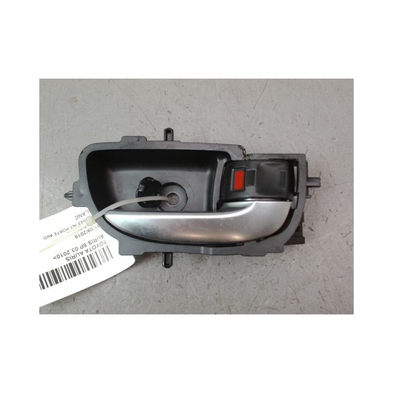 POIGNEE INTERIEURE PORTE AVANT DROIT TOYOTA AURIS 2010-