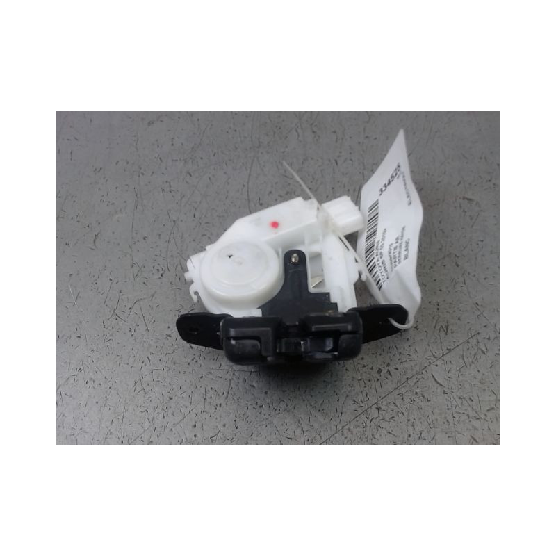 SERRURE HAYON  TOYOTA AURIS 2010-