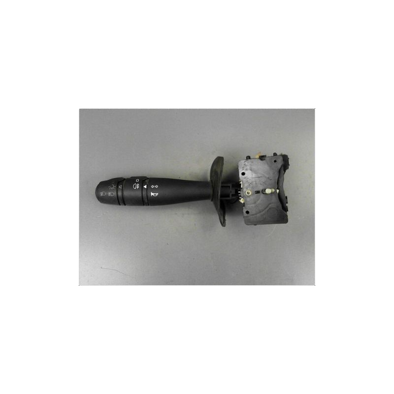 COMMANDE CLIGNOTANT DACIA LOGAN 4 P 05-08