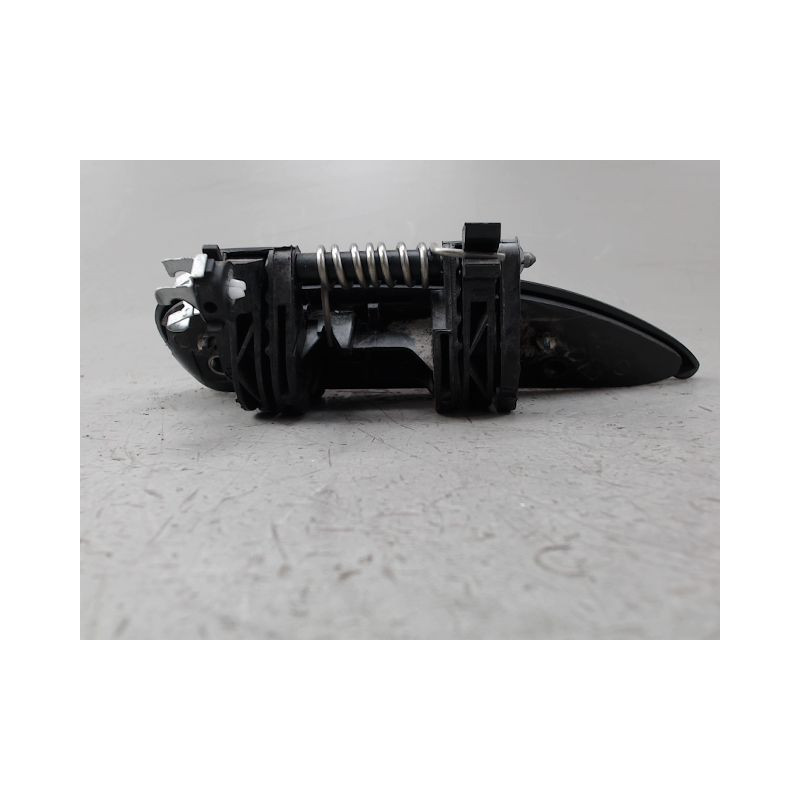 POIGNEE EXTERIEURE PORTE AVANT GAUCHE DACIA SANDERO