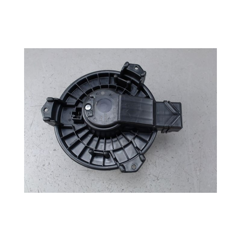 MOTEUR VENTILATEUR CHAUFFAGE TOYOTA YARIS