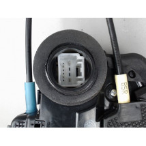 SYSTEME CONDAMNATION ARRIERE DROIT TOYOTA RAV4