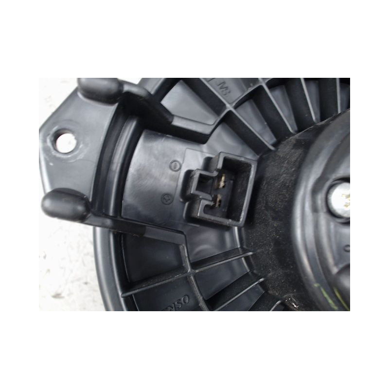 MOTEUR VENTILATEUR CHAUFFAGE SUZUKI SWIFT