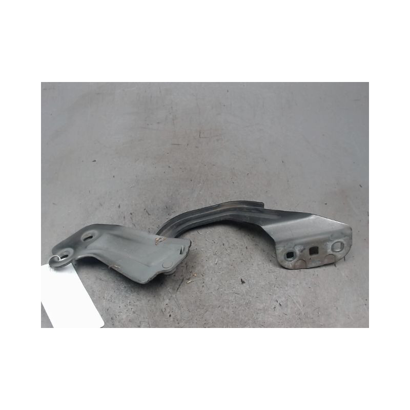COMPAS GAUCHE CAPOT FORD FOCUS