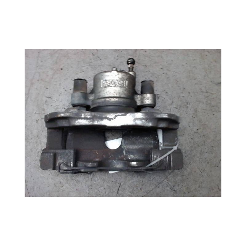 ETRIER DE FREIN AVANT DROIT FORD FOCUS
