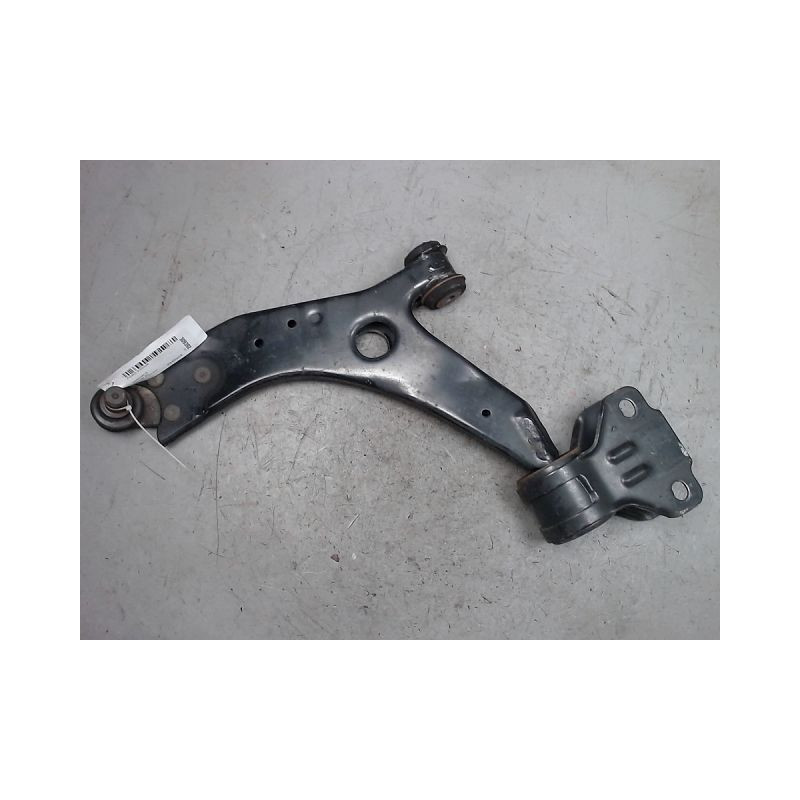 TRIANGLE INFERIEUR AVANT GAUCHE FORD FOCUS
