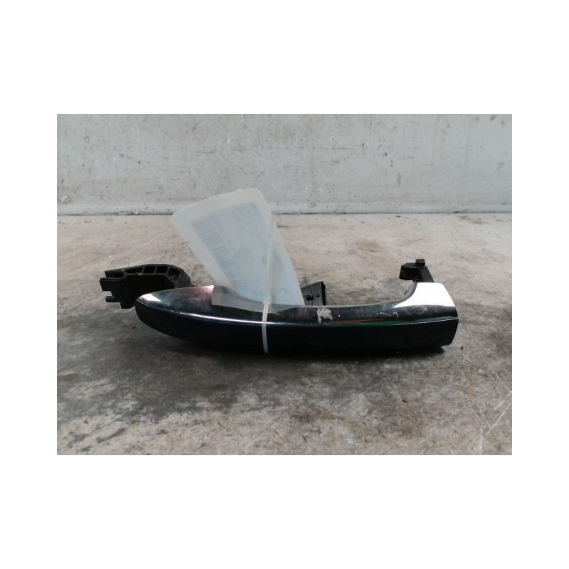 POIGNEE EXTERIEURE PORTE AVANT GAUCHE RENAULT MEGANE