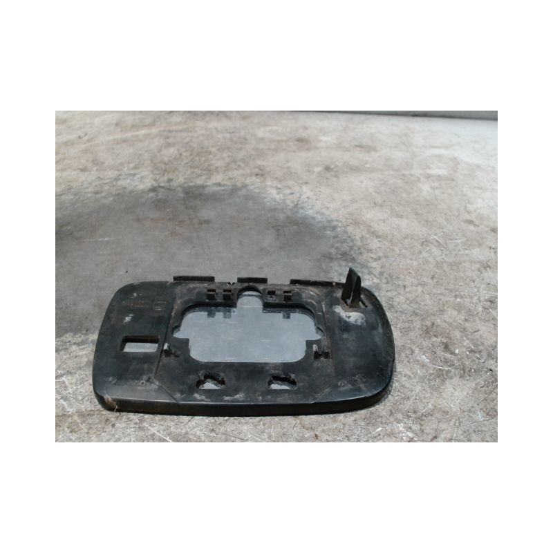 GLACE RETROVISEUR EXT D TOYOTA YARIS