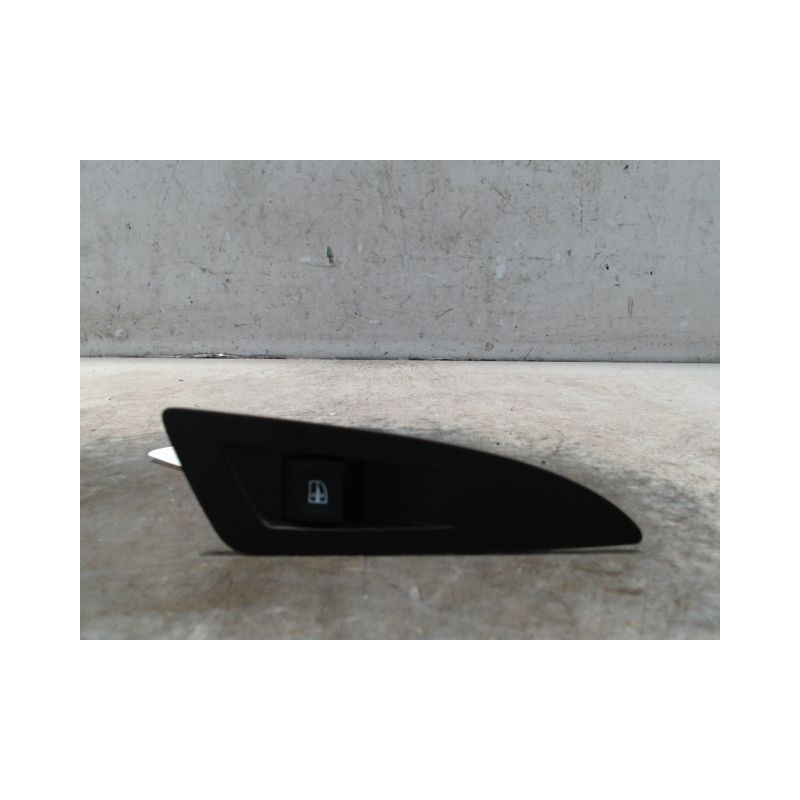 COMMANDE LEVE-GLACE PORTE ARD RENAULT ESPACE 2009-