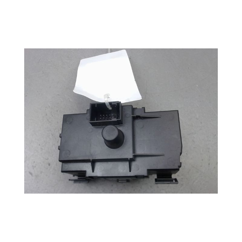 INTERIEUR COMMANDE PHARES BMW SERIE 1 I (E81) 2007-2011