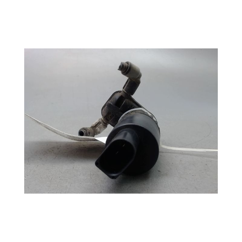 POMPE LAVE-GLACE AVANT OPEL ASTRA IV Phase 1 (J) 2010-2012
