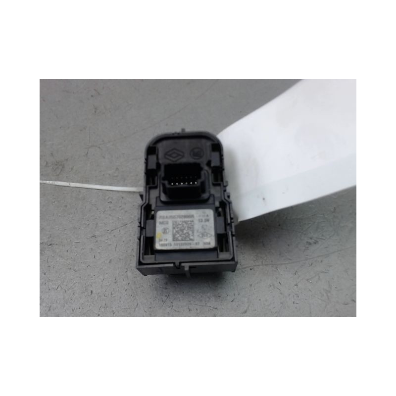 COMMANDE RETROVISSEUR EXTERIEUR ELECTRIQUE RENAULT CLIO IV Phase 1 2012-...