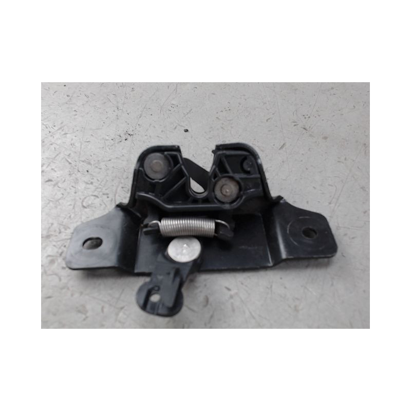 SERRURE COFFRE ARRIERE PEUGEOT 406