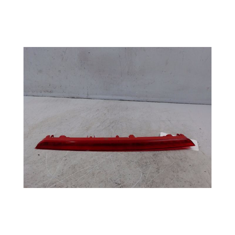 FEUX STOP SUPPLEMENTAIRE RENAULT CLIO