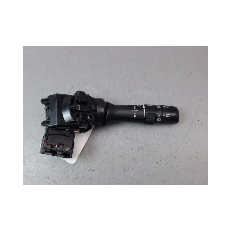 COMMANDE ESSUIE GLACE TOYOTA VERSO 2010-