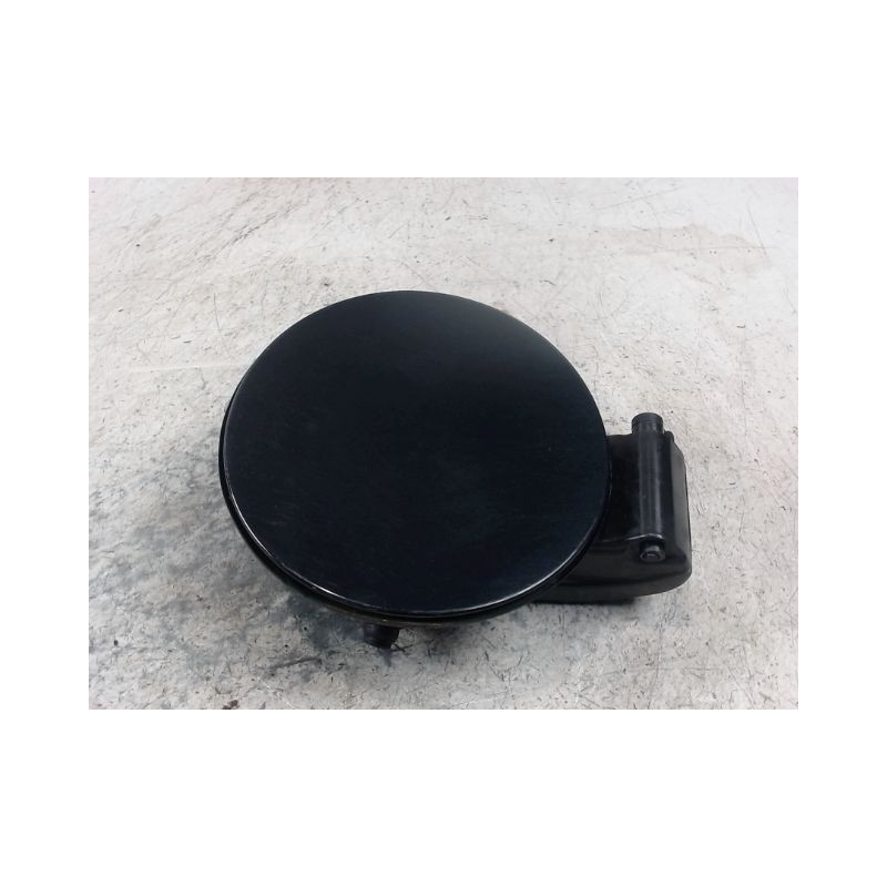 VOLET DE TRAPPE CARBURANT VOLVO V40 2000-