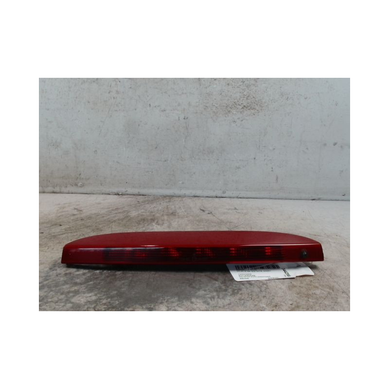 FEUX STOP SUPPLEMENTAIRE RENAULT CLIO III ESTATE 2008-