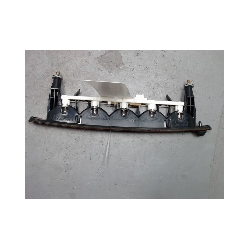 FEUX STOP SUPPLEMENTAIRE SUZUKI SWIFT