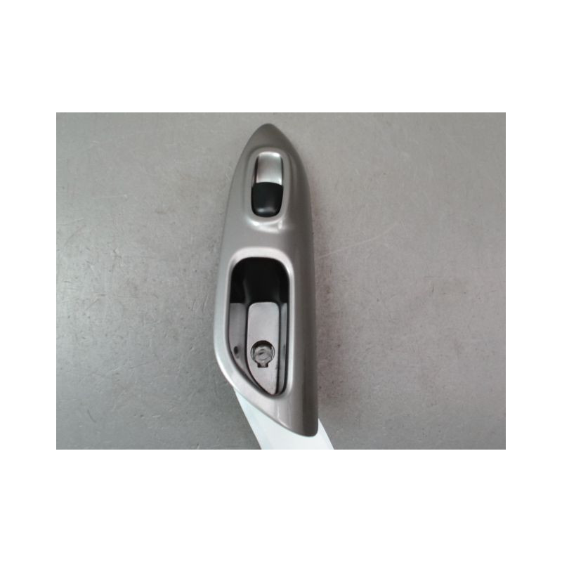 COMMANDE LEVE-GLACE PORTE ARG NISSAN JUKE Phase 1 2010-...