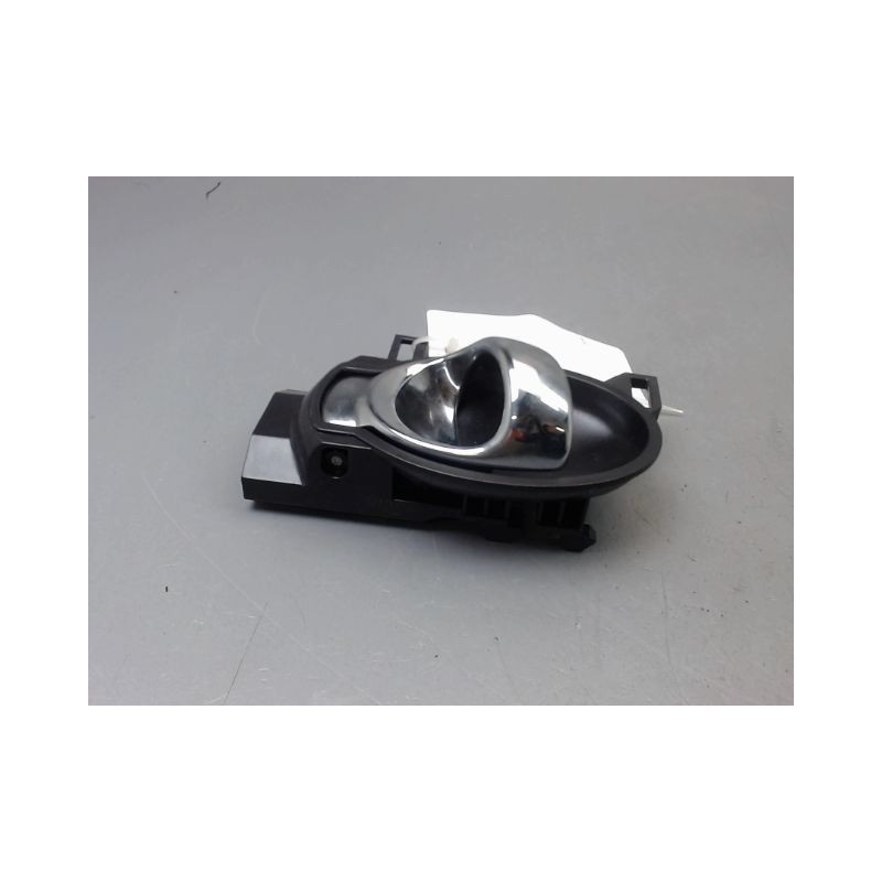 POIGNEE INTERIEURE PORTE ARRIERE DROIT NISSAN JUKE Phase 1 2010-...