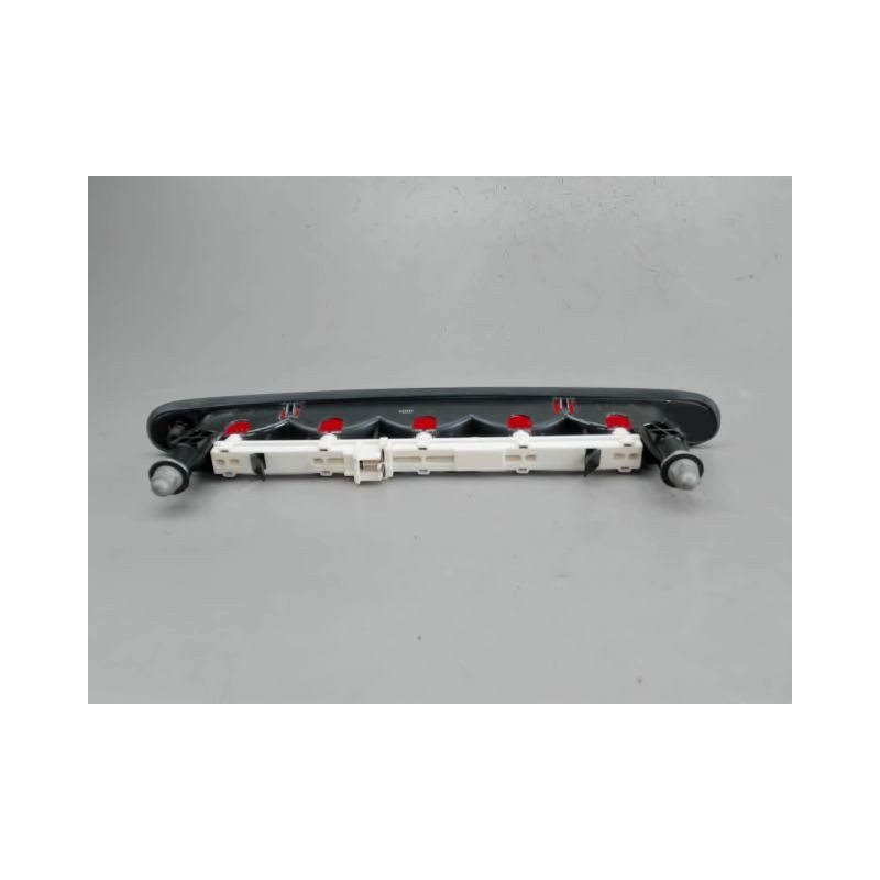 FEUX STOP SUPPLEMENTAIRE SUZUKI SWIFT