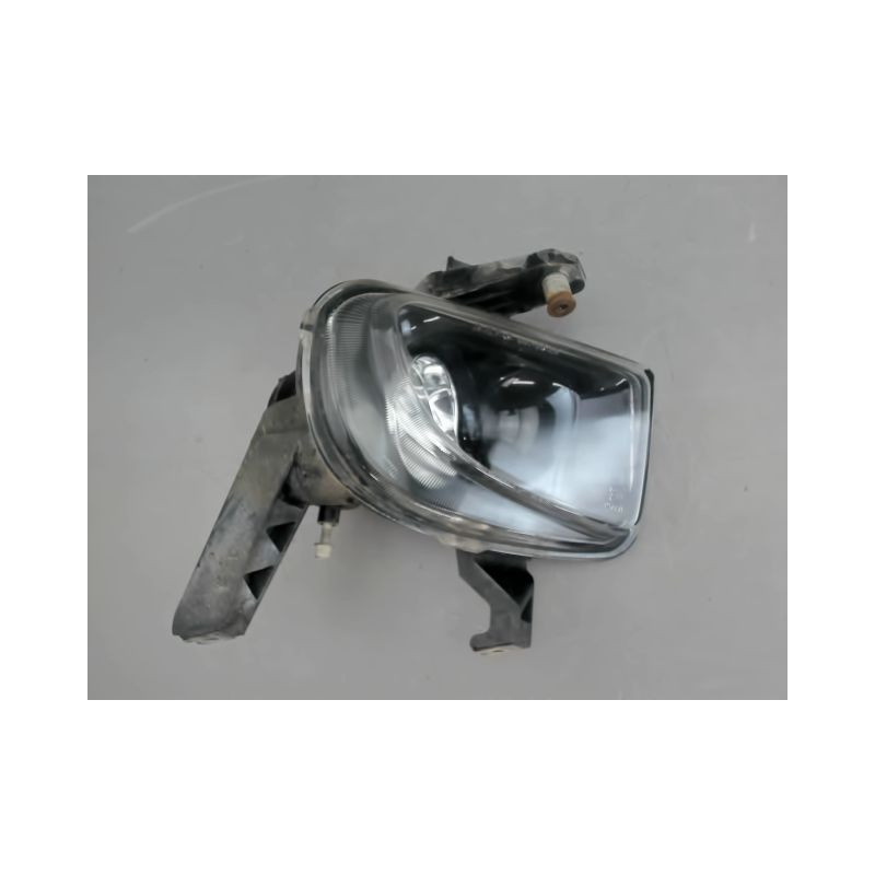 PHARE ANTIBROUILLARD AVANT DROIT FIAT PUNTO