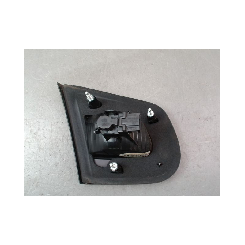 FEU ARRIERE INTERIEUR DROIT VOLKSWAGEN EOS CABRIO 2P Phase 1 2006-2011
