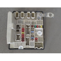 BOITE A FUSIBLES RENAULT MEGANE II PH 2 ESTATE 06-