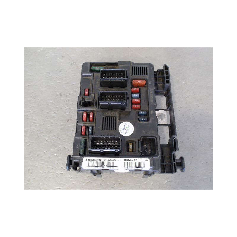 BOITE A FUSIBLES PEUGEOT PARTNER FGT 2002-