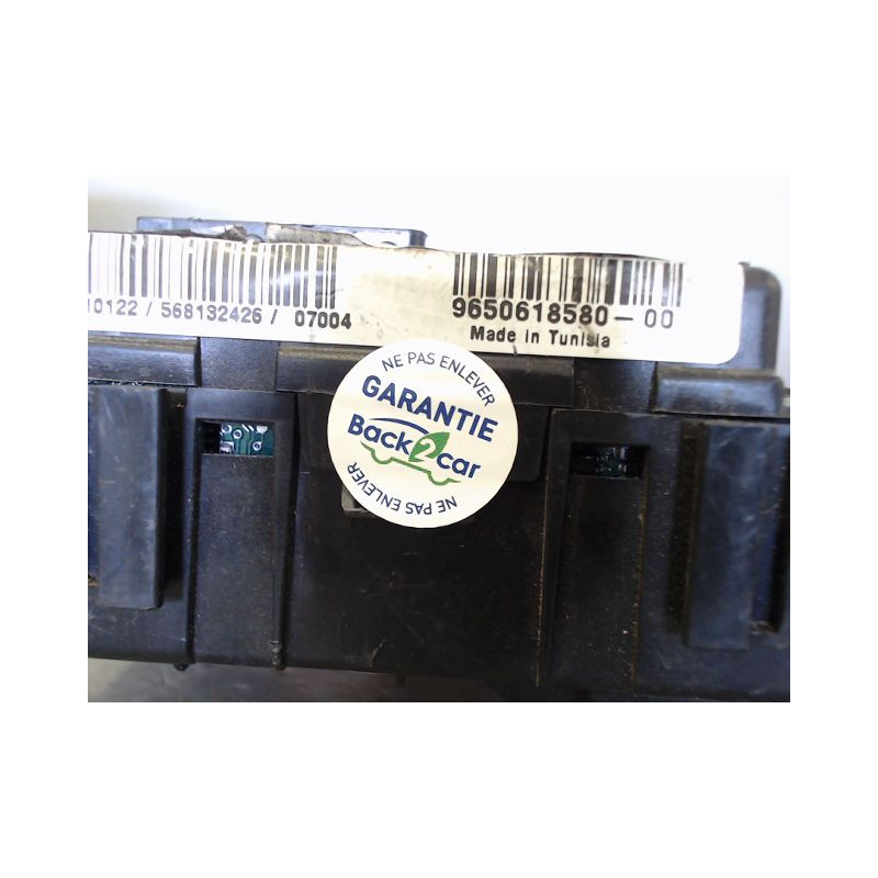 BOITE A FUSIBLES PEUGEOT PARTNER FGT 2002-