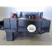 BOITE A FUSIBLES PEUGEOT 206 5P