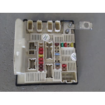BOITE A FUSIBLES RENAULT SCENIC II PH2 2006-