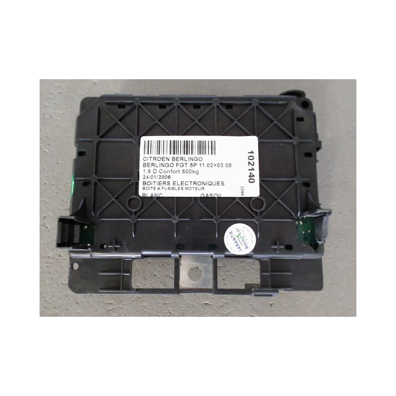 BOITE A FUSIBLES CITROEN BERLINGO FGT 02-08