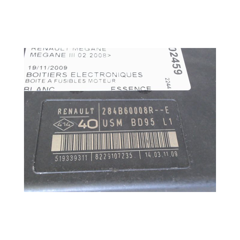 BOITE A FUSIBLES RENAULT MEGANE III 2008-