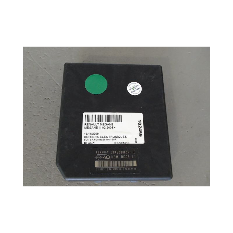 BOITE A FUSIBLES RENAULT MEGANE III 2008-