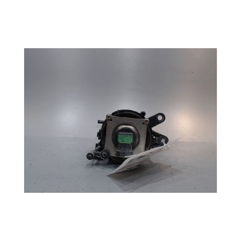 PHARE ANTIBROUILLARD AVANT DROIT AUDI A4