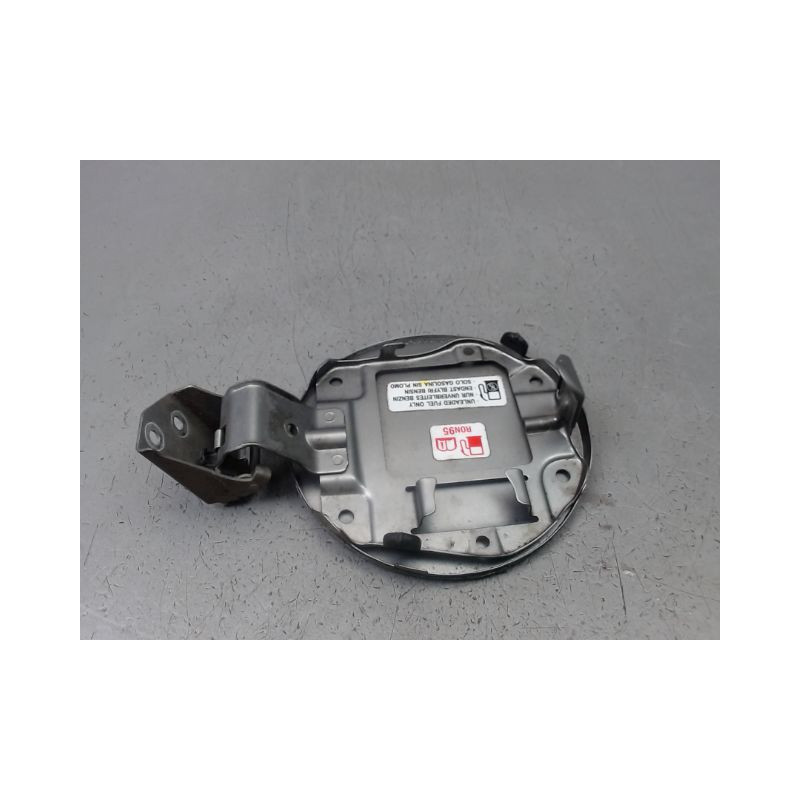 VOLET DE TRAPPE CARBURANT SUZUKI SWIFT III 2005-2011