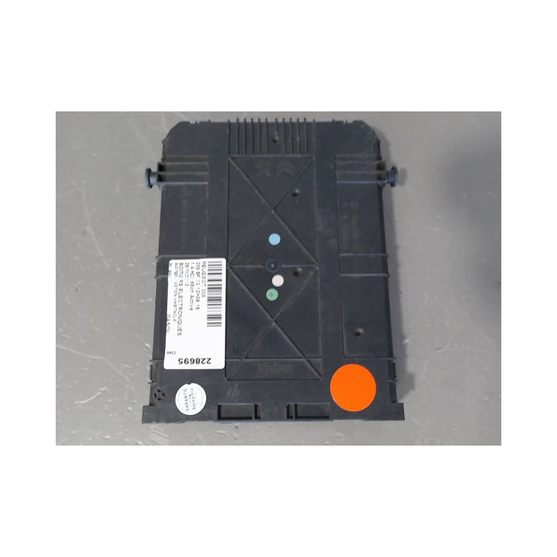 BOITIER GESTION HABITACLE PEUGEOT 208 12-15
