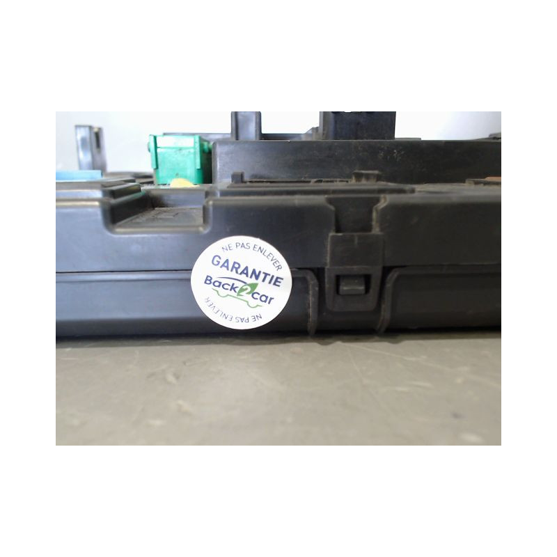 BOITIER GESTION HABITACLE PEUGEOT 208 12-15