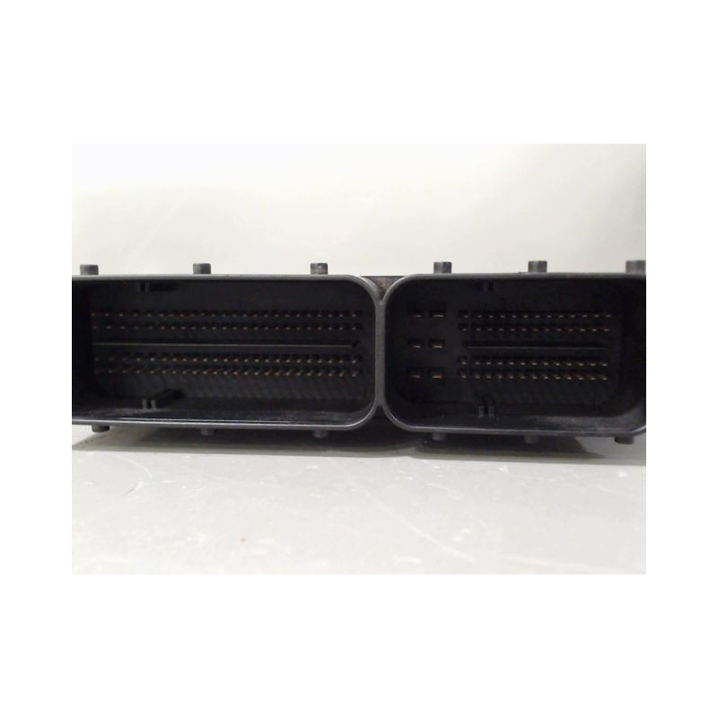 CALCULATEUR MOTEUR MERCEDES CLASSE CLC 08-12