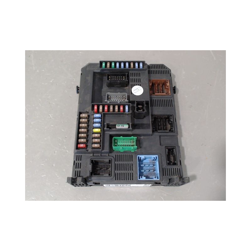 BOITIER GESTION HABITACLE PEUGEOT 208 12-15