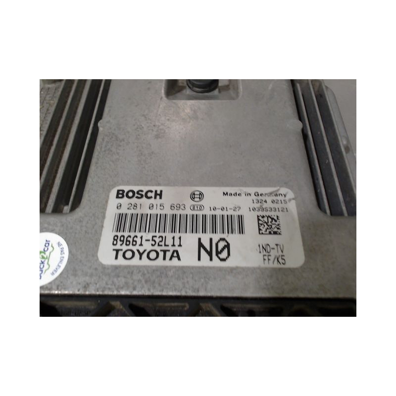CALCULATEUR MOTEUR TOYOTA U.CRUISER