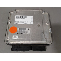 CALCULATEUR MOTEUR TOYOTA U.CRUISER