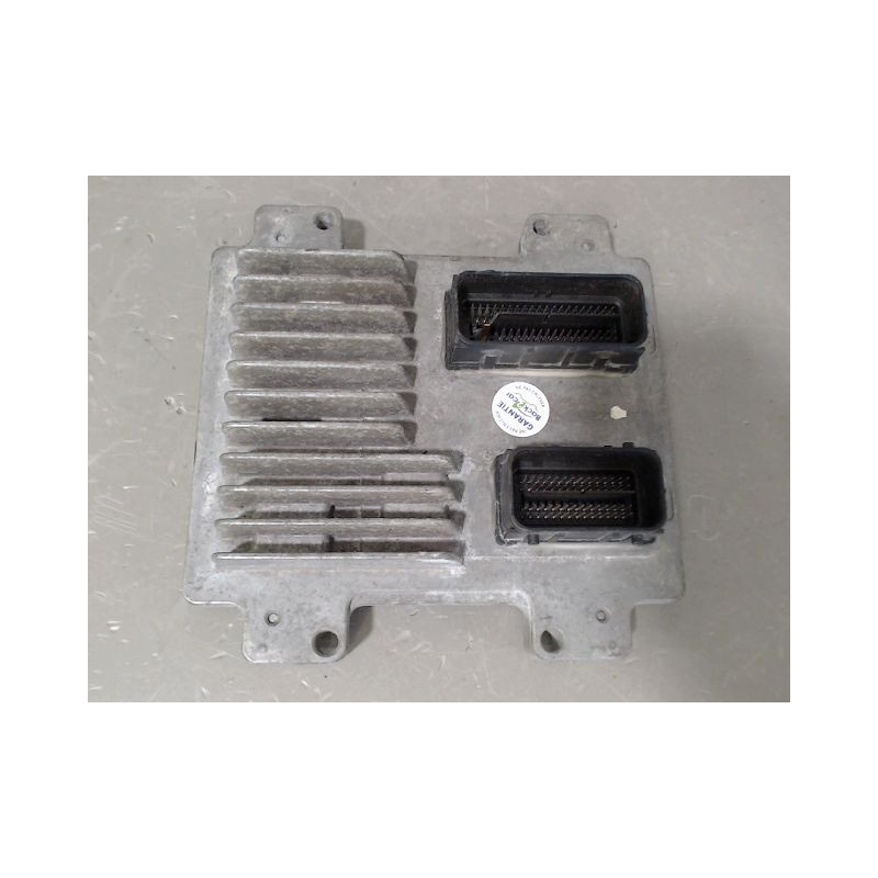 CALCULATEUR MOTEUR OPEL CORSA