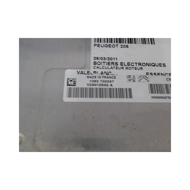 CALCULATEUR MOTEUR PEUGEOT 206