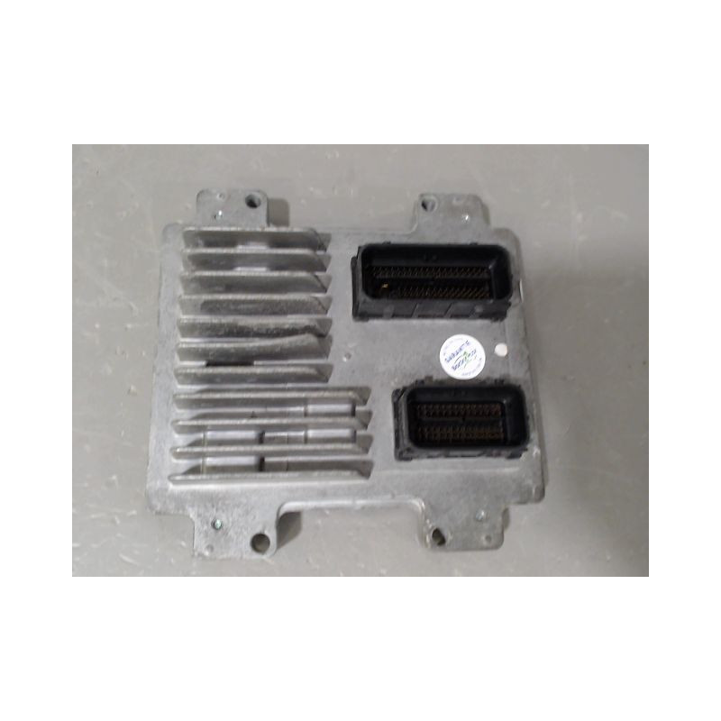CALCULATEUR MOTEUR OPEL CORSA