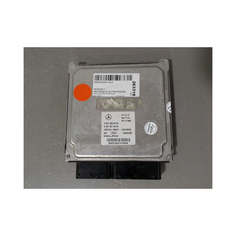 CALCULATEUR MOTEUR MERCEDES GLA