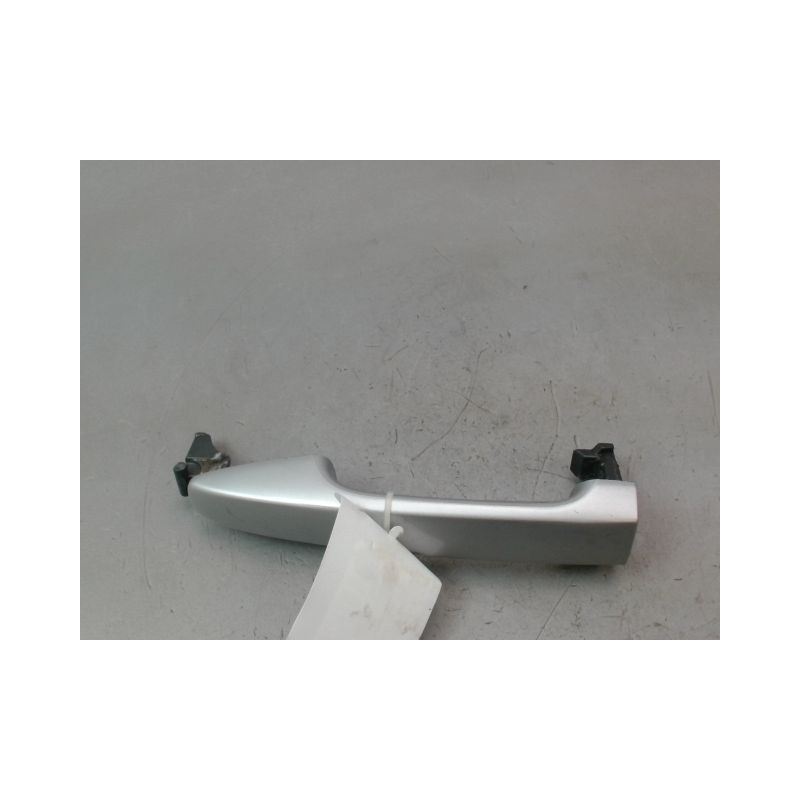 POIGNEE EXTERIEURE PORTE AVANT GAUCHE TOYOTA VERSO 2010-
